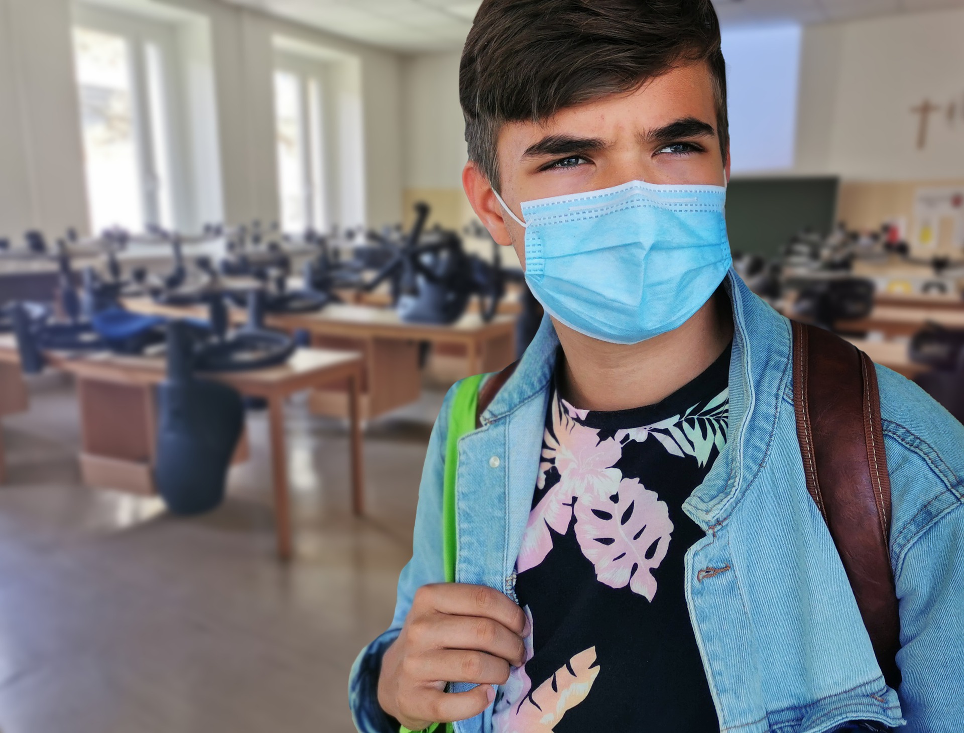 Minister edukacji i nauki o szczepieniach, maseczkach, termometrach, płynach do dezynfekcji w szkołach od września